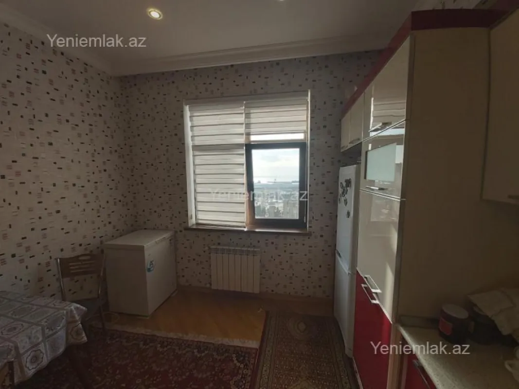 Satılır 3 otaqlı yeni tikili 80 m²