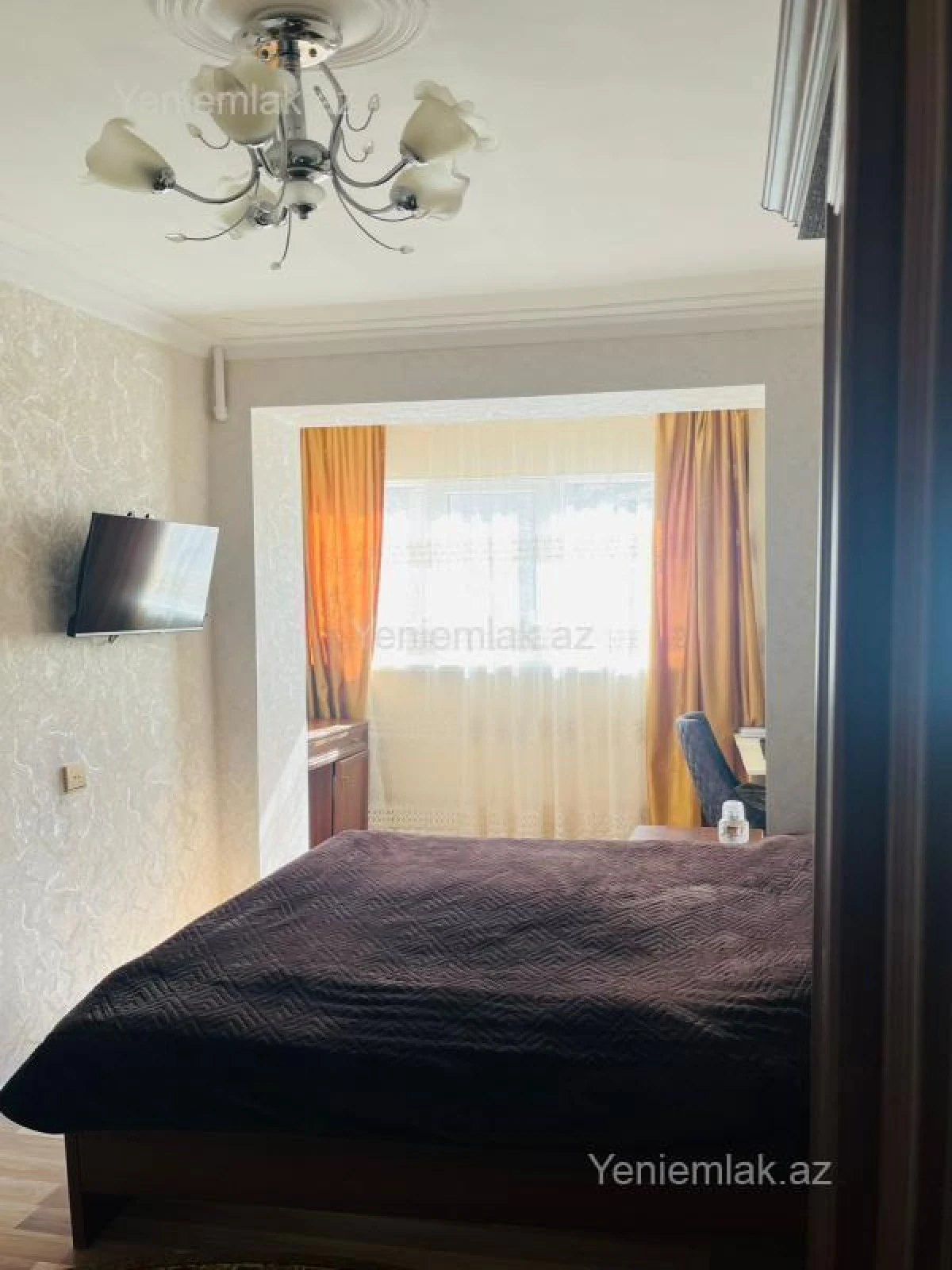 Satılır 3 otaqlı köhnə tikili 90 m²