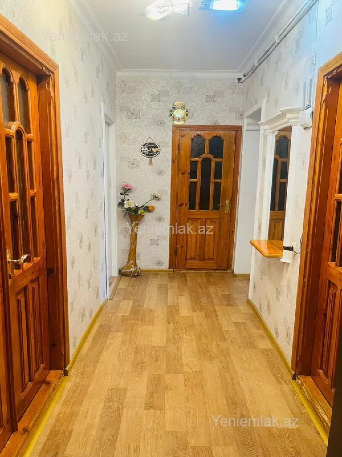 Satılır 3 otaqlı köhnə tikili 90 m²