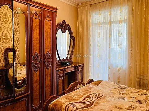 Satılır 3 otaqlı köhnə tikili 90 m²