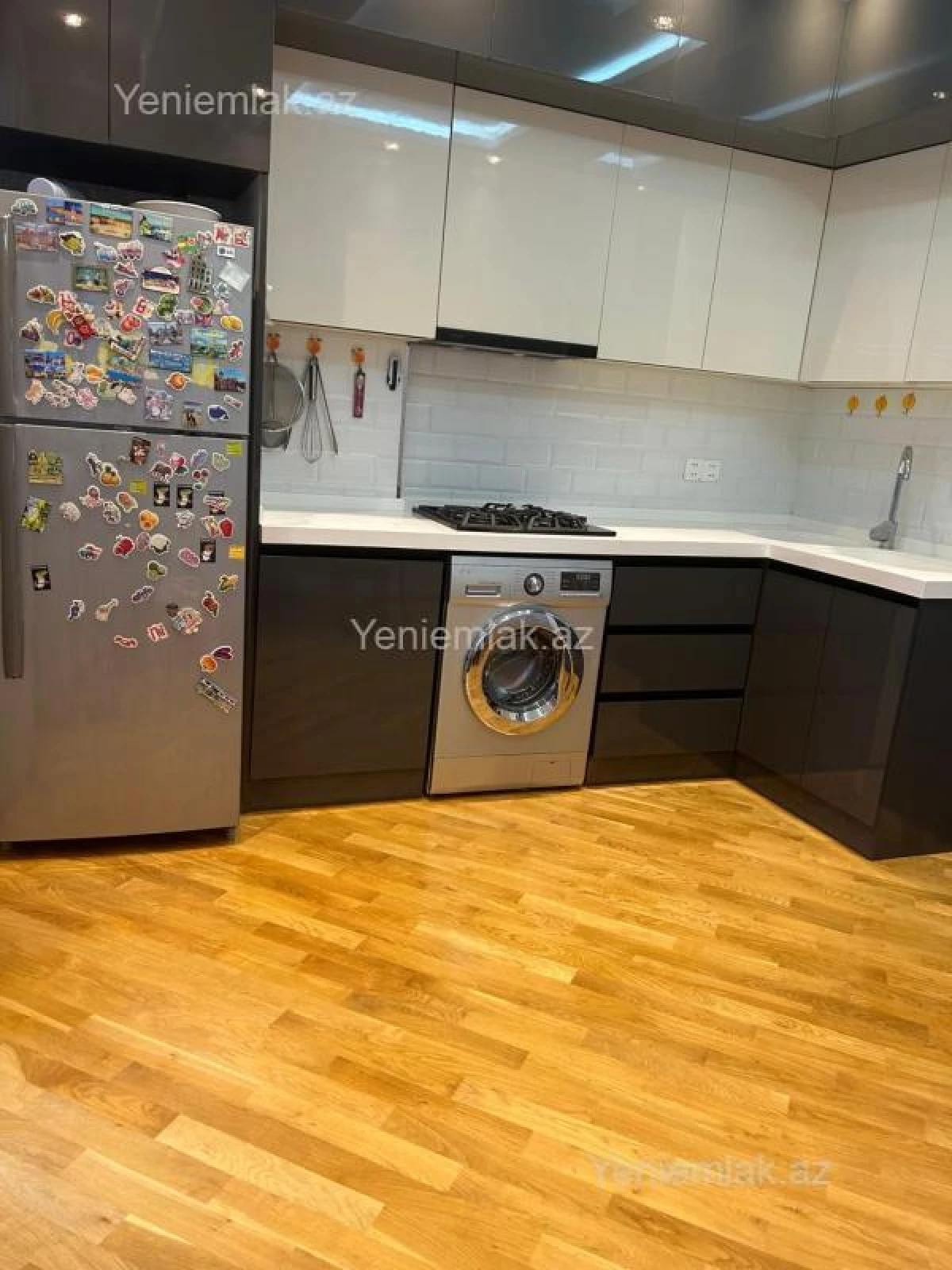 Satılır 3 otaqlı yeni tikili 110 m²