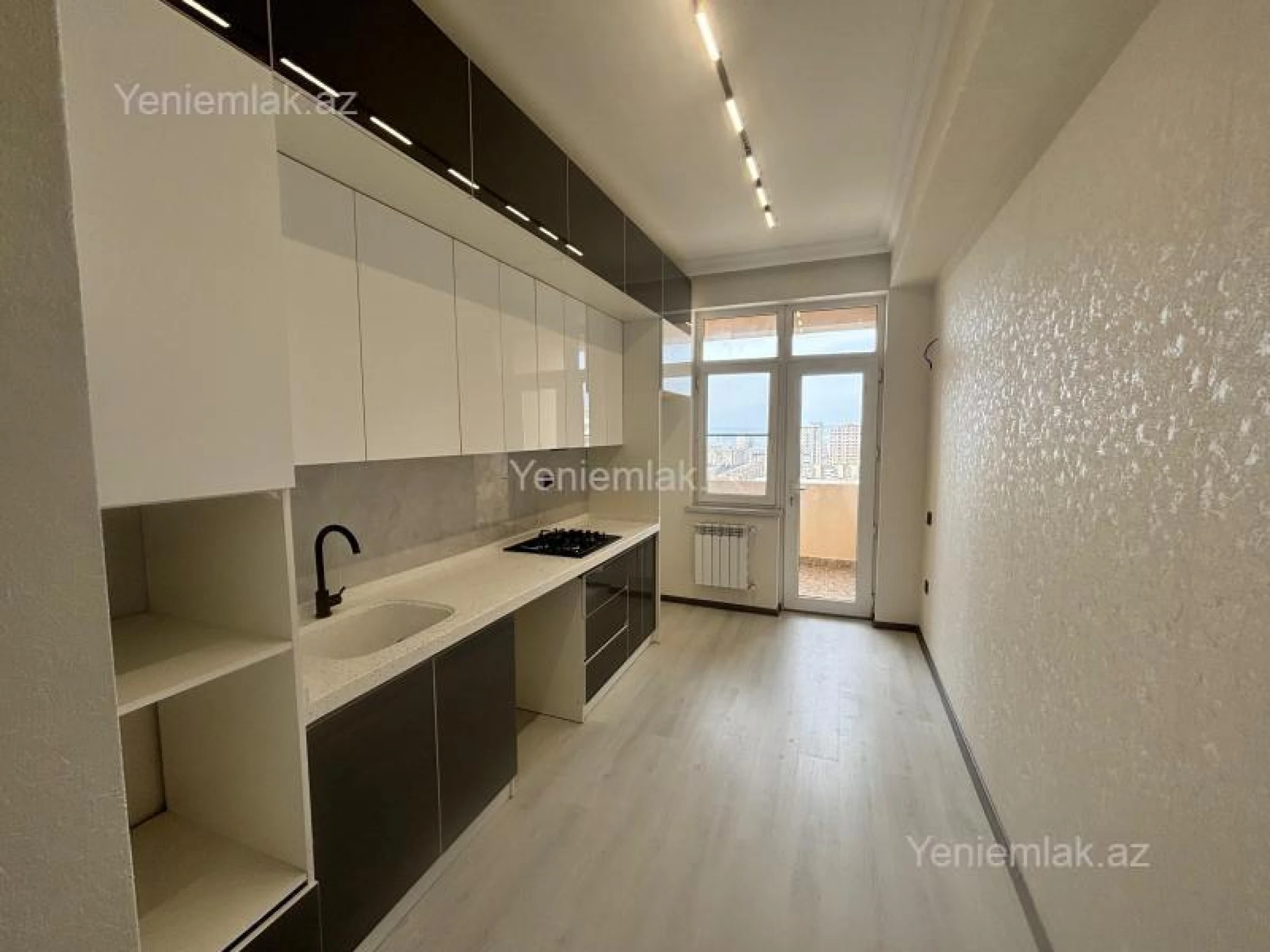 Satılır 2 otaqlı yeni tikili 67 m²