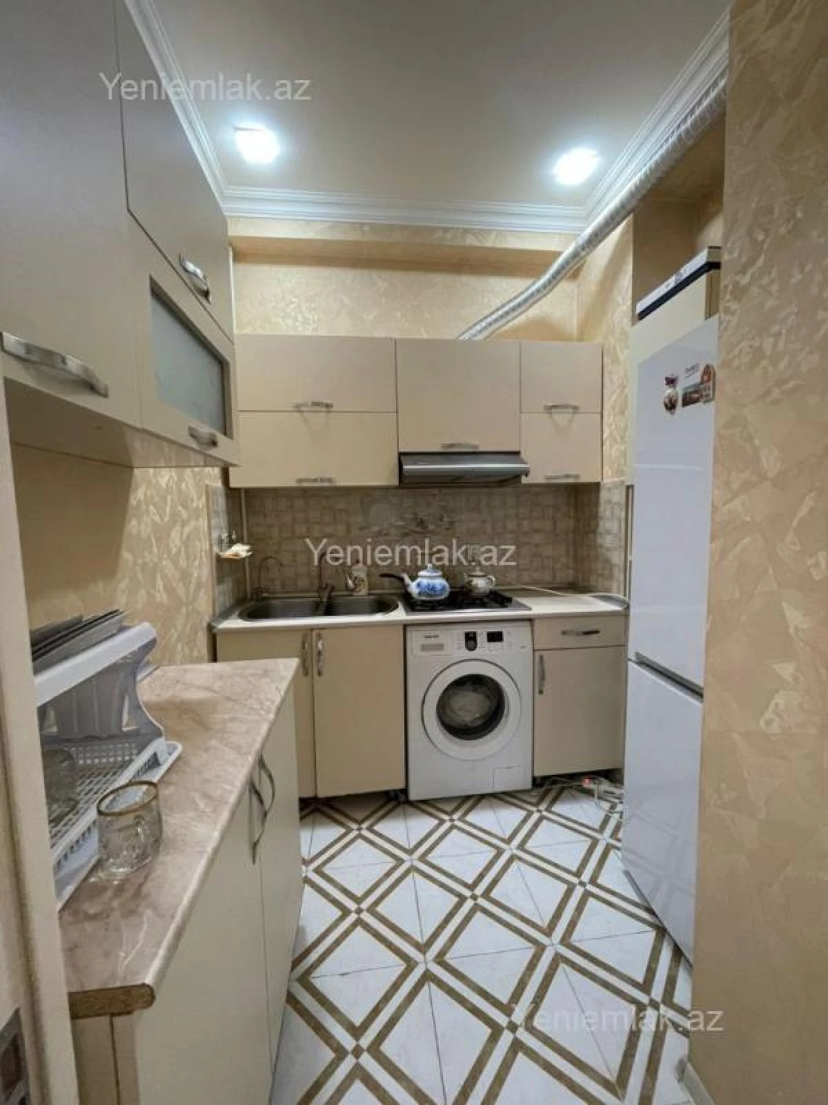 Satılır 2 otaqlı yeni tikili 61 m²
