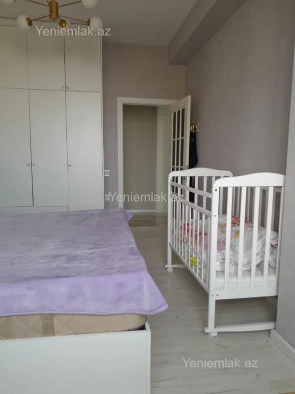 Satılır 3 otaqlı yeni tikili 75 m²