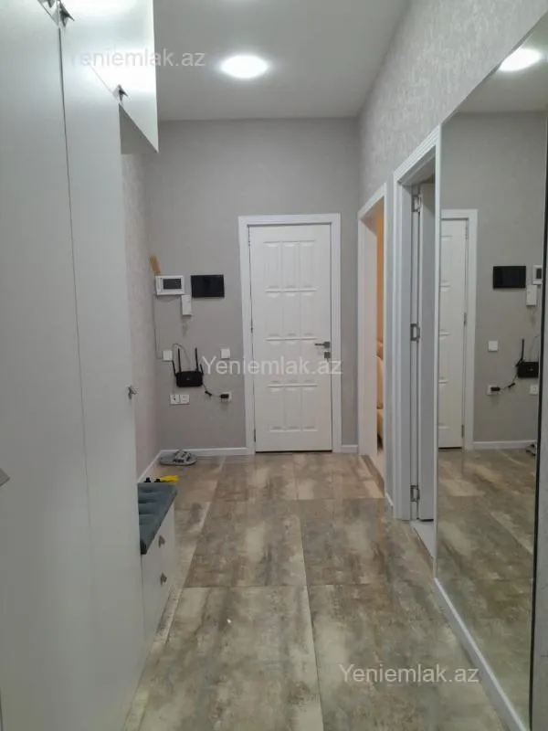 Satılır 3 otaqlı yeni tikili 75 m²