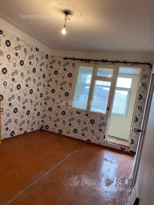 Satılır 2 otaqlı köhnə tikili 38 m²