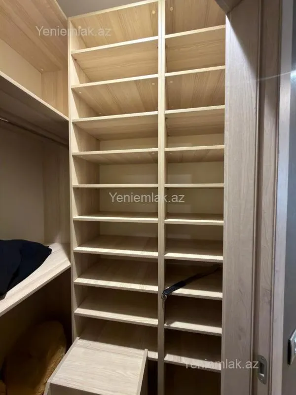 Satılır 3 otaqlı yeni tikili 140 m²