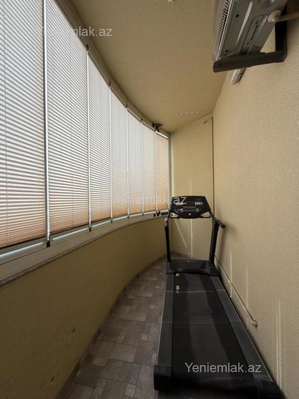 Satılır 3 otaqlı yeni tikili 140 m²