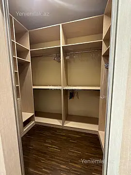 Satılır 3 otaqlı yeni tikili 140 m²