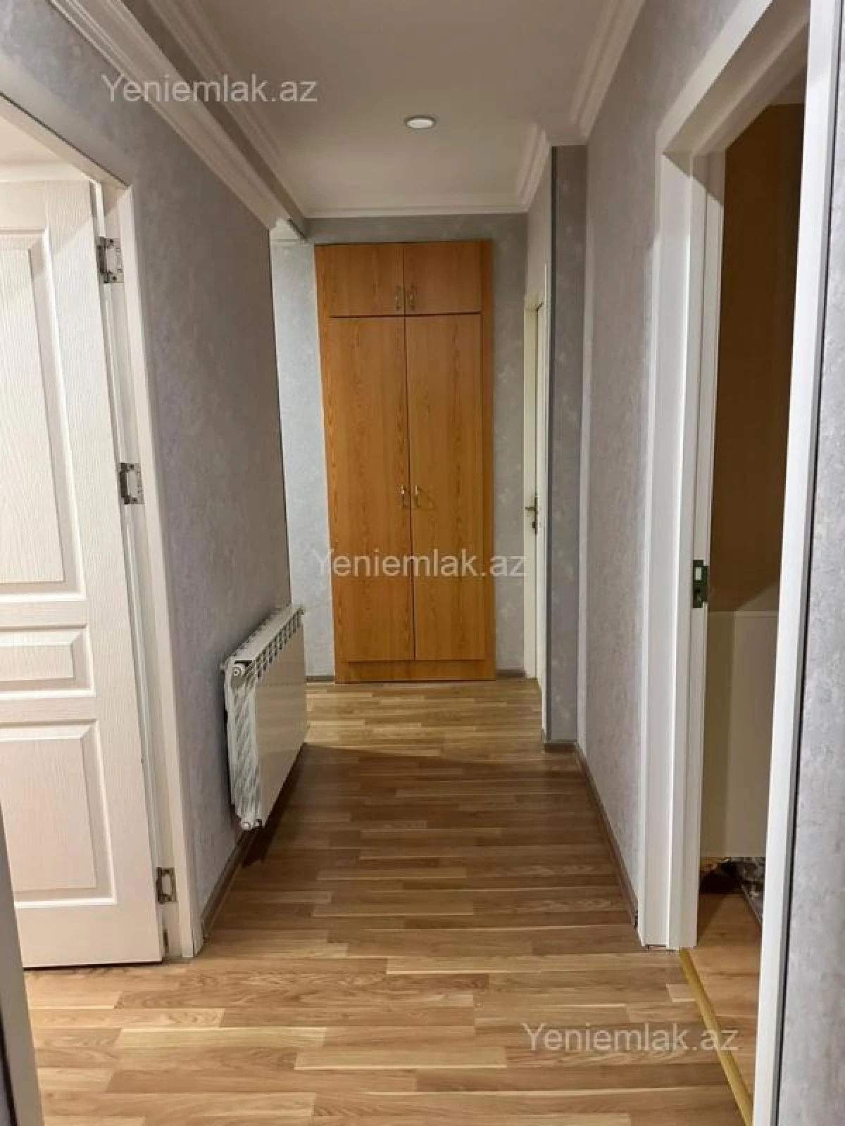 Satılır 4 otaqlı köhnə tikili 100 m²