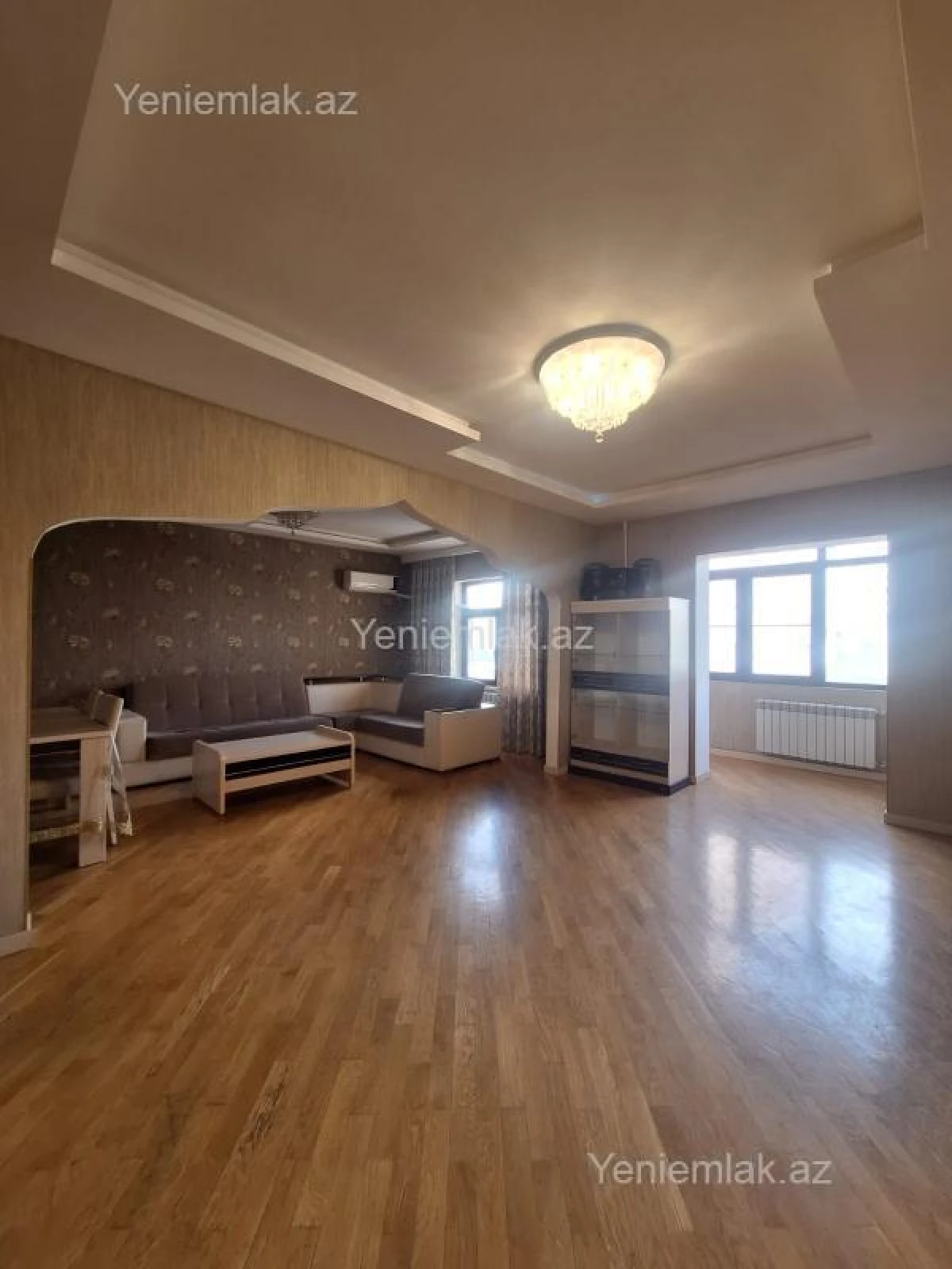Satılır 4 otaqlı köhnə tikili 120 m²