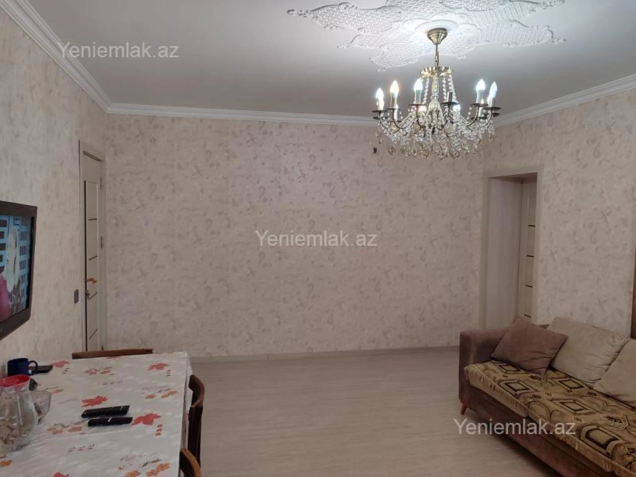 Satılır 4 otaqlı köhnə tikili 105 m²
