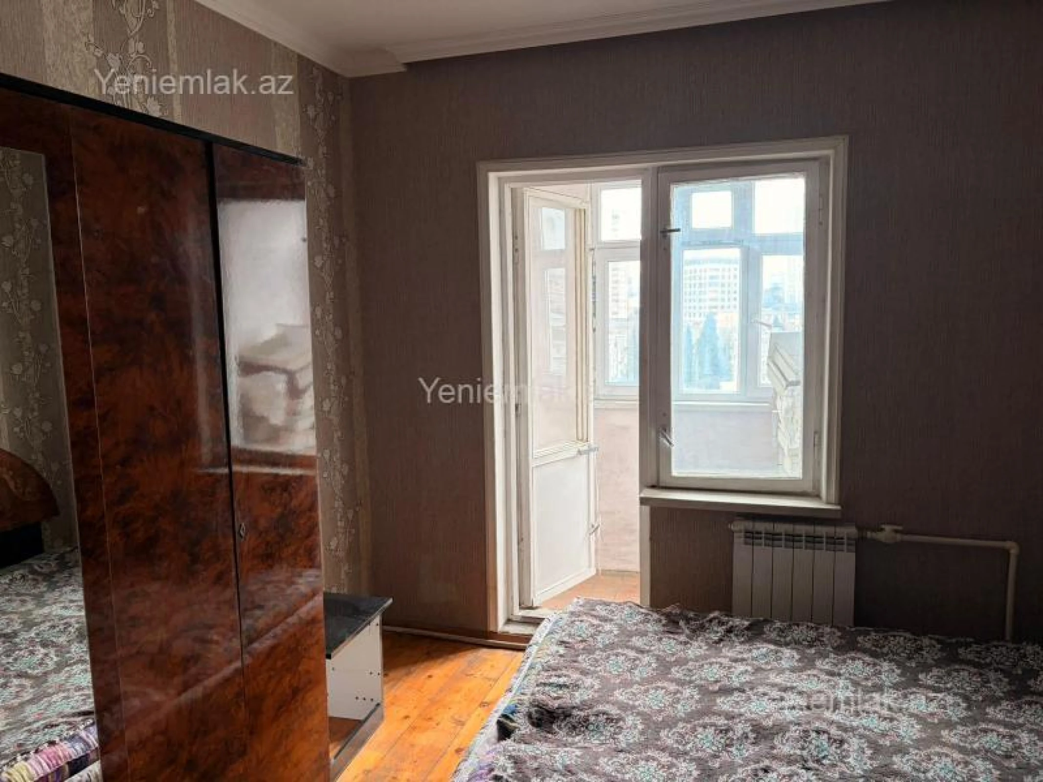 Satılır 2 otaqlı köhnə tikili 70 m²