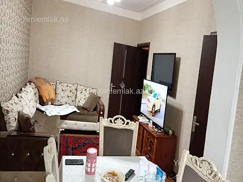 Satılır 3 otaqlı köhnə tikili 70 m²