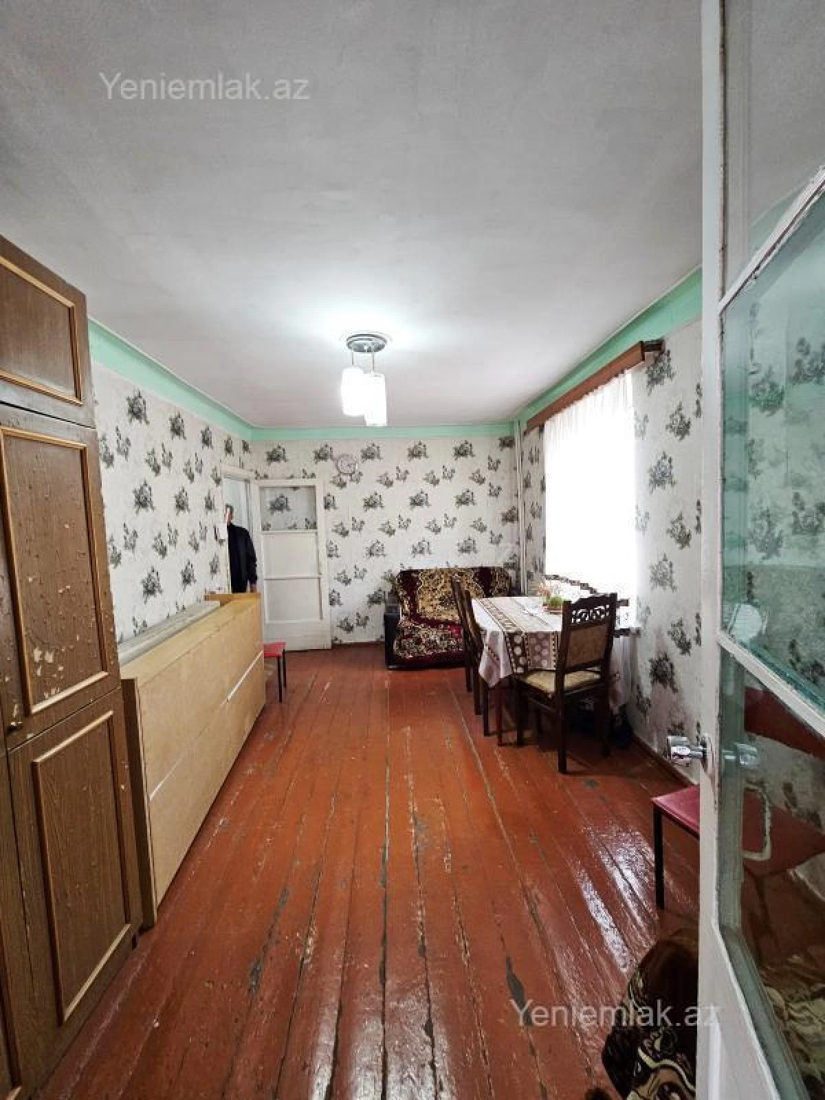 Satılır 1 otaqlı köhnə tikili 32 m²