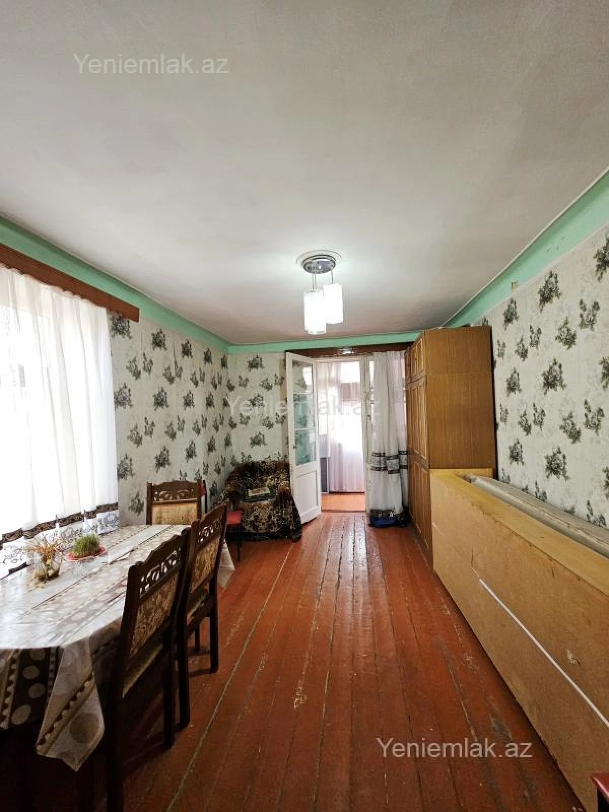 Satılır 1 otaqlı köhnə tikili 32 m²