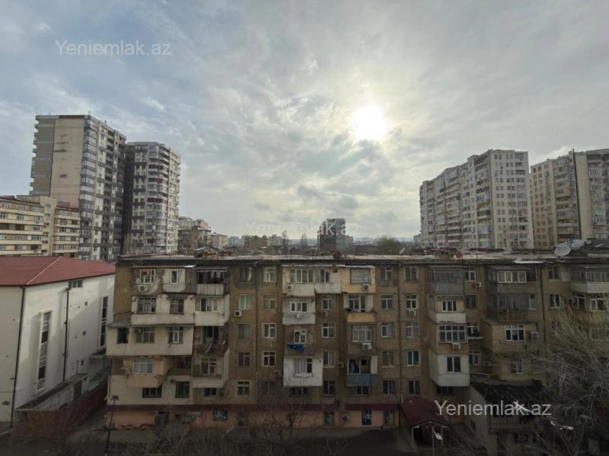Satılır 4 otaqlı yeni tikili 196 m²