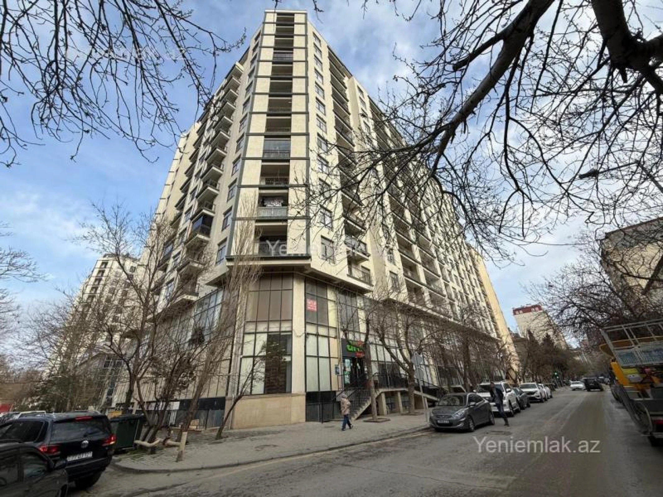 Satılır 4 otaqlı yeni tikili 196 m²