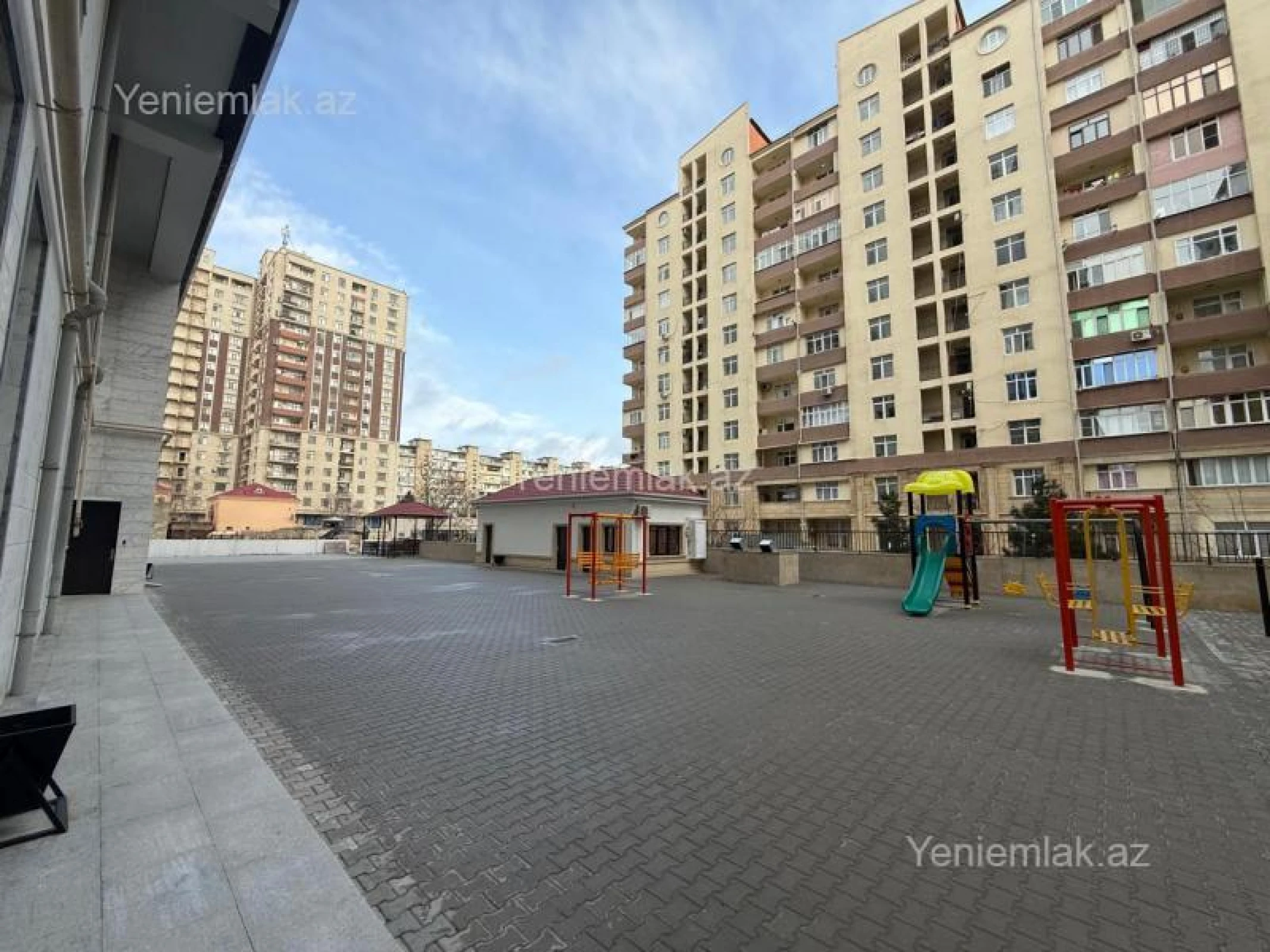 Satılır 4 otaqlı yeni tikili 196 m²