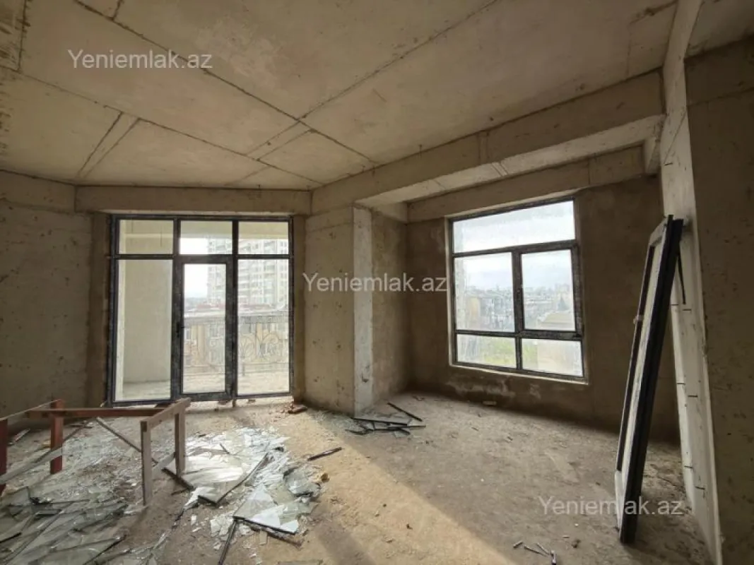 Satılır 4 otaqlı yeni tikili 196 m²