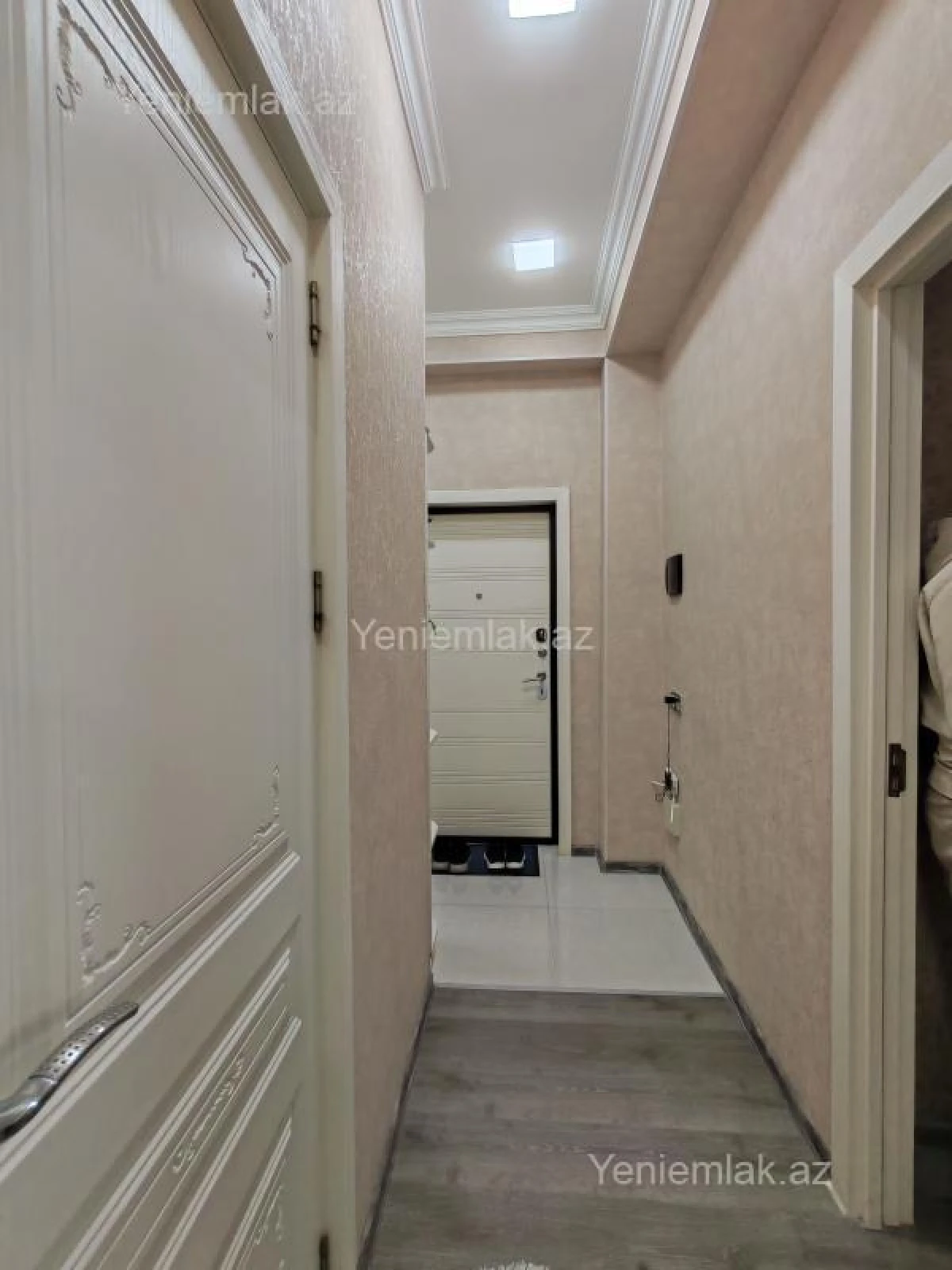 Satılır 3 otaqlı yeni tikili 73 m²