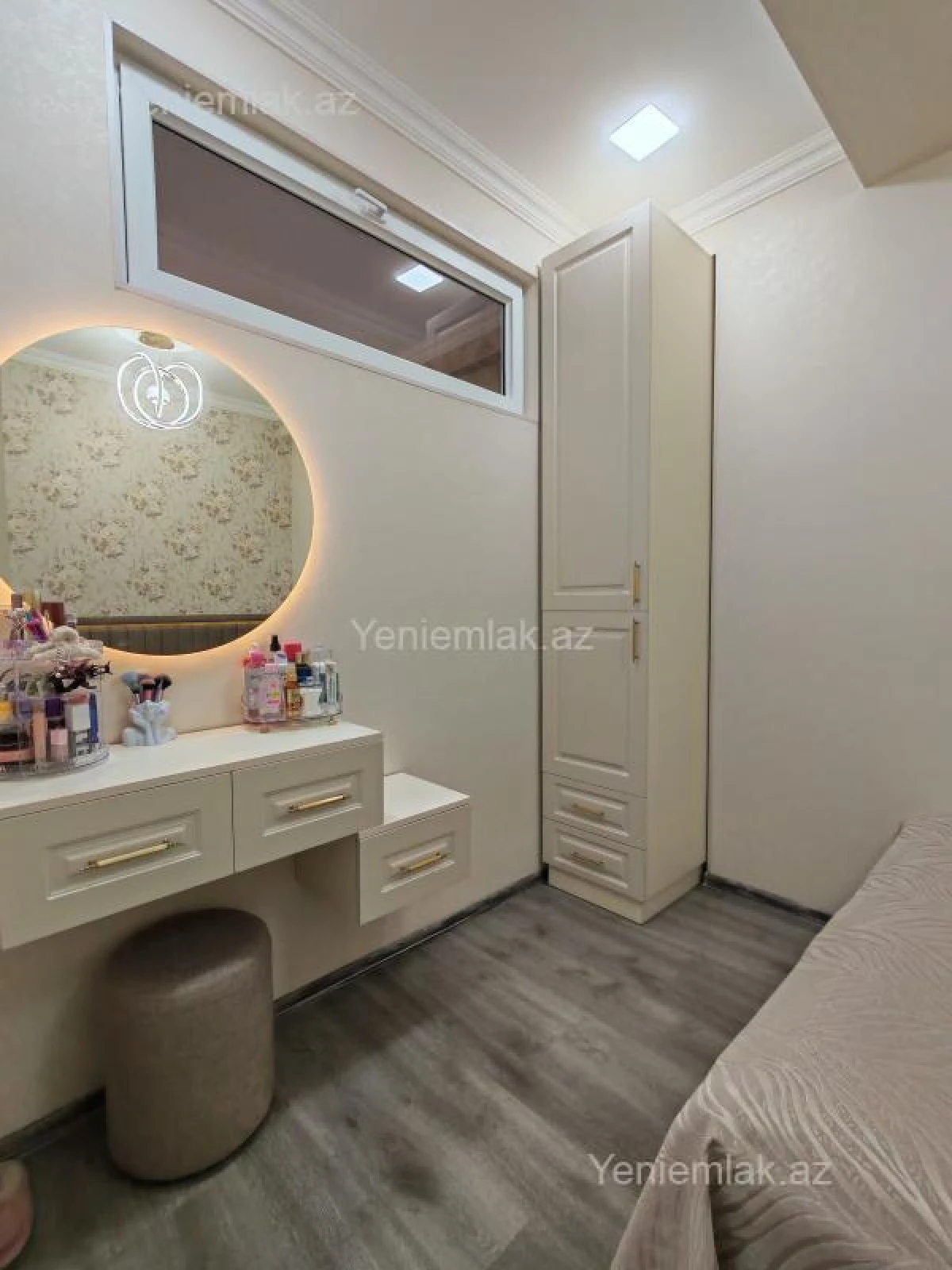 Satılır 3 otaqlı yeni tikili 73 m²