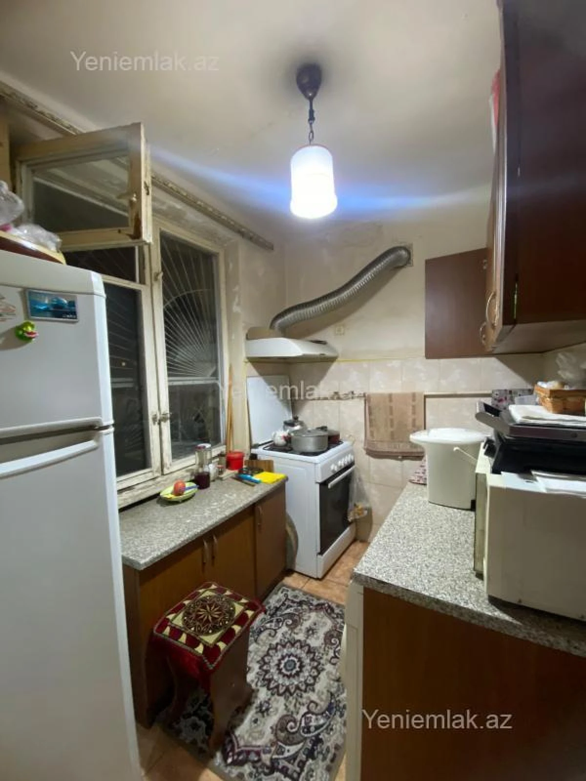Satılır 3 otaqlı köhnə tikili 70 m²