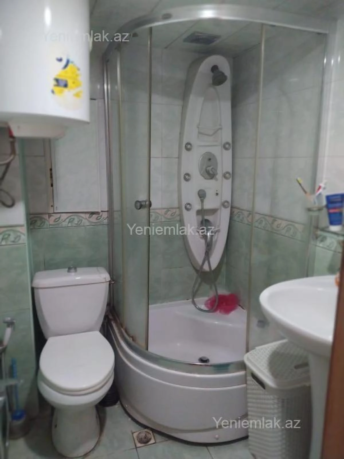 Satılır 3 otaqlı köhnə tikili 80 m²