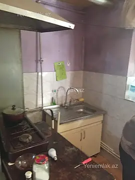 Satılır 1 otaqlı köhnə tikili 35 m²