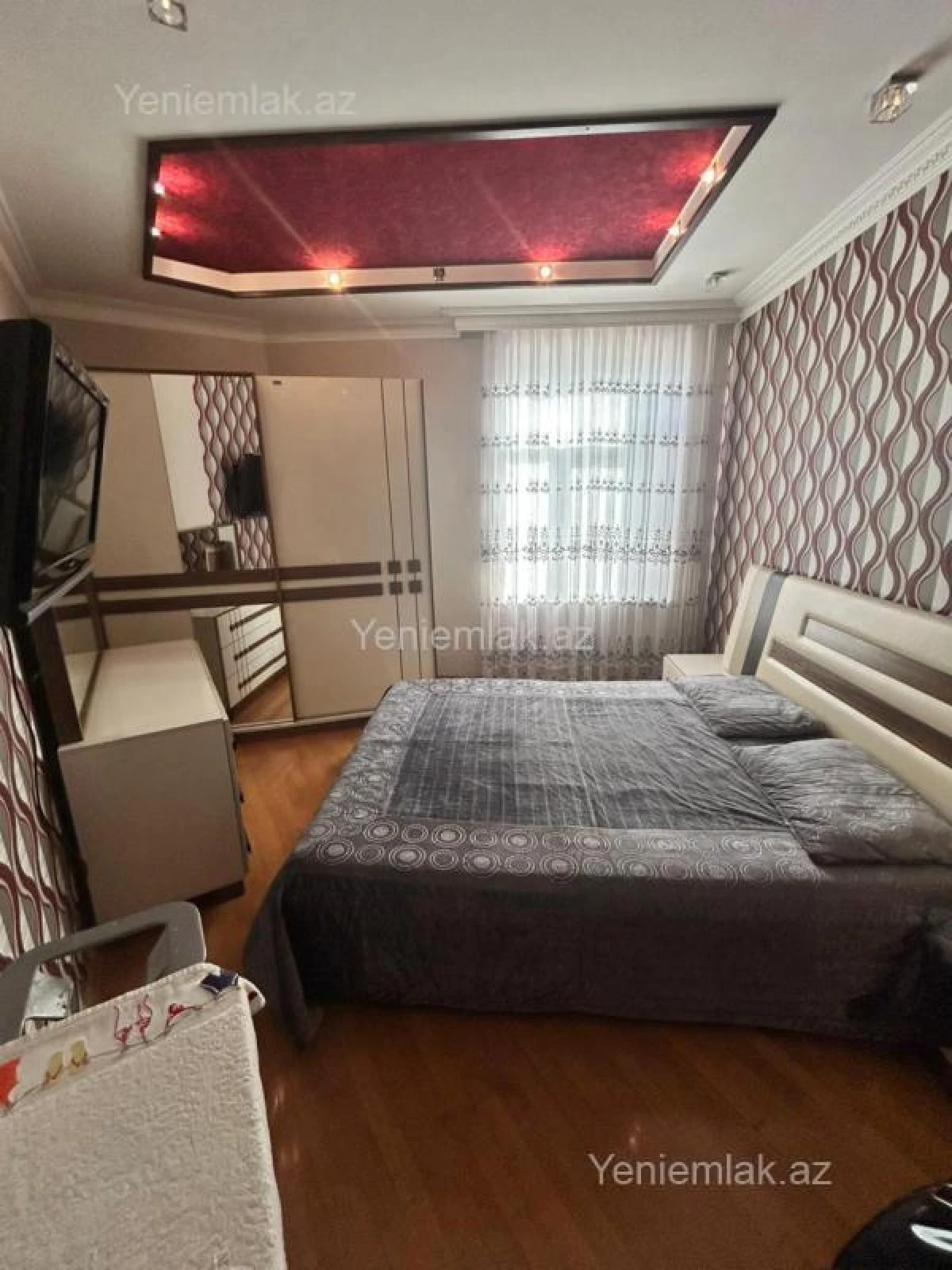 Satılır 2 otaqlı köhnə tikili 60 m²