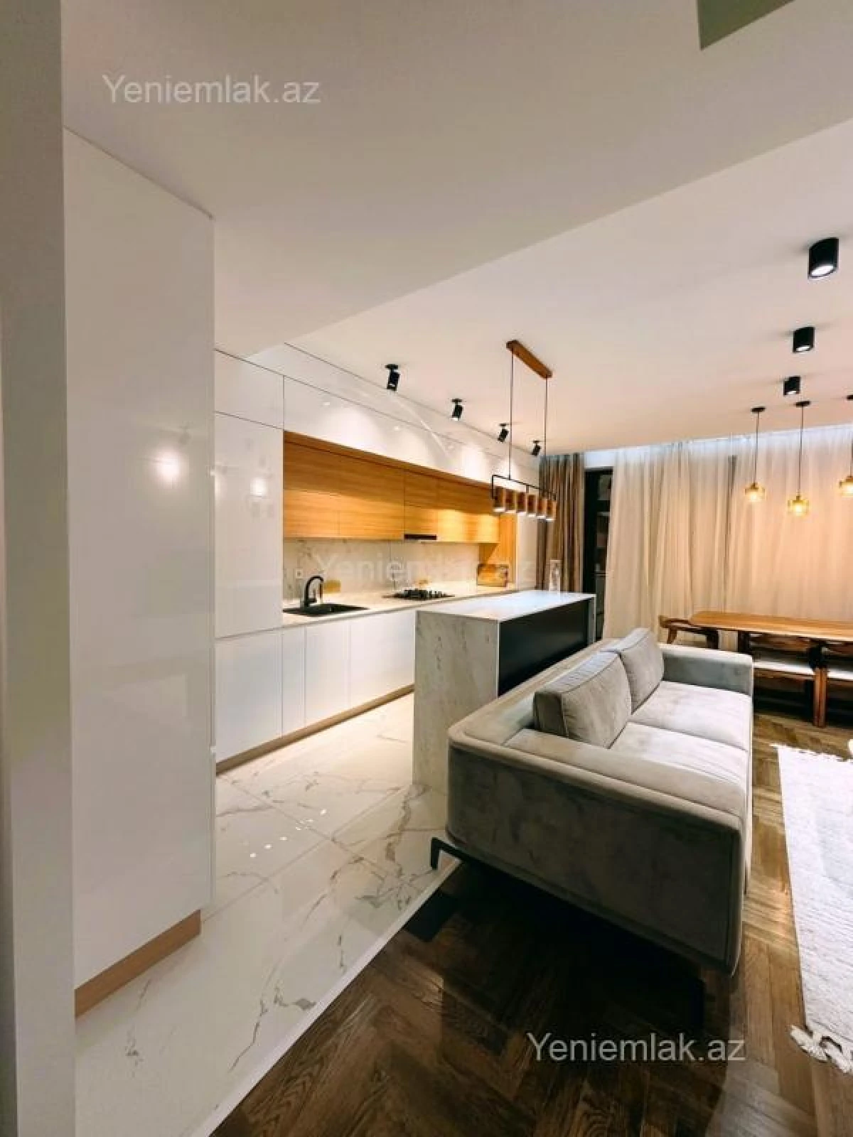 Satılır 3 otaqlı yeni tikili 121 m²