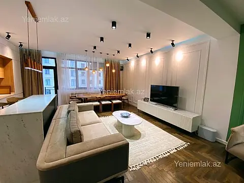 Satılır 3 otaqlı yeni tikili 121 m²