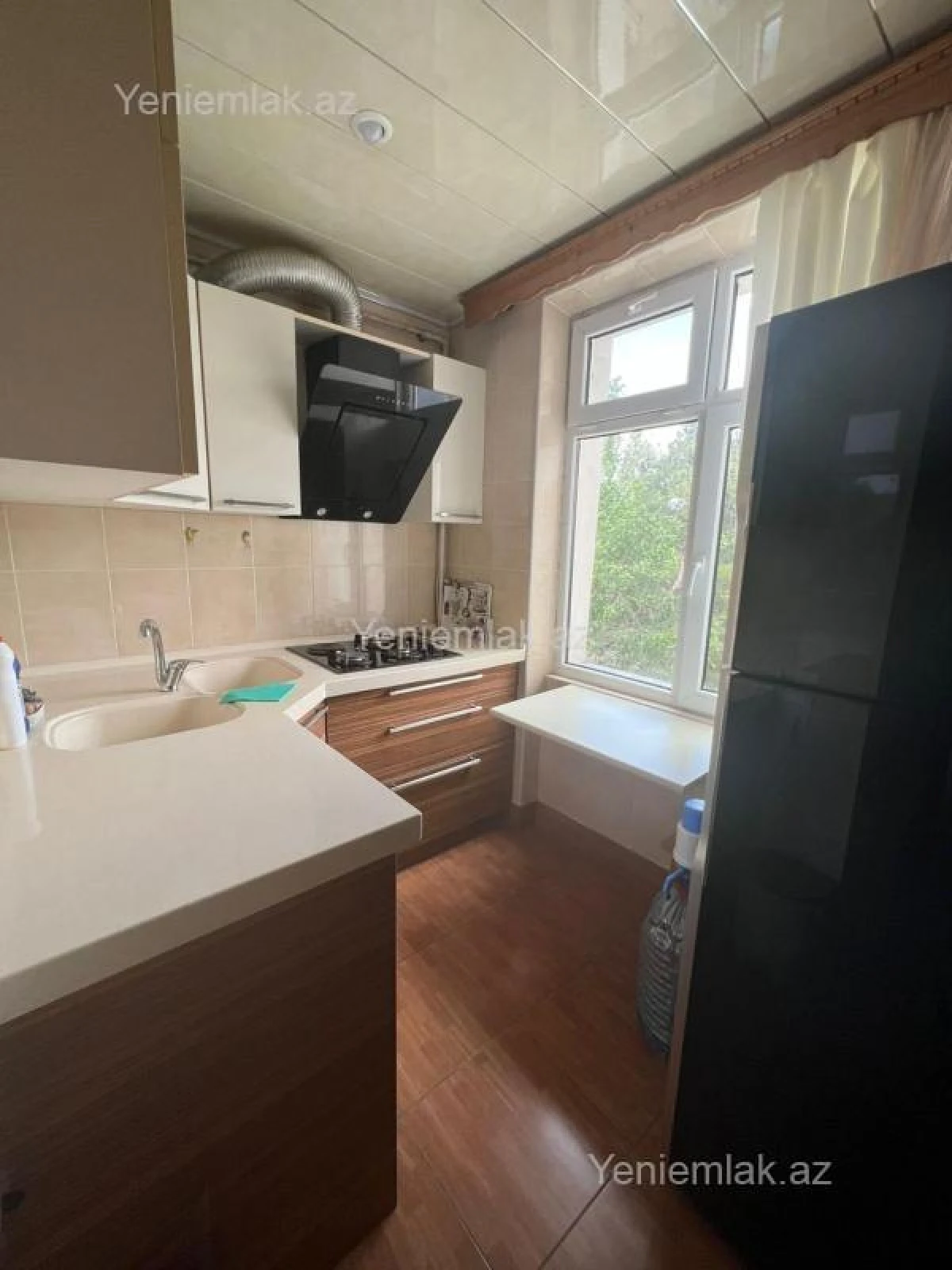 Satılır 3 otaqlı köhnə tikili 60.5 m²