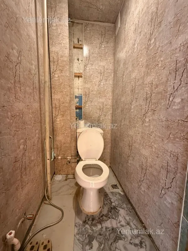 Satılır 3 otaqlı köhnə tikili 76 m²