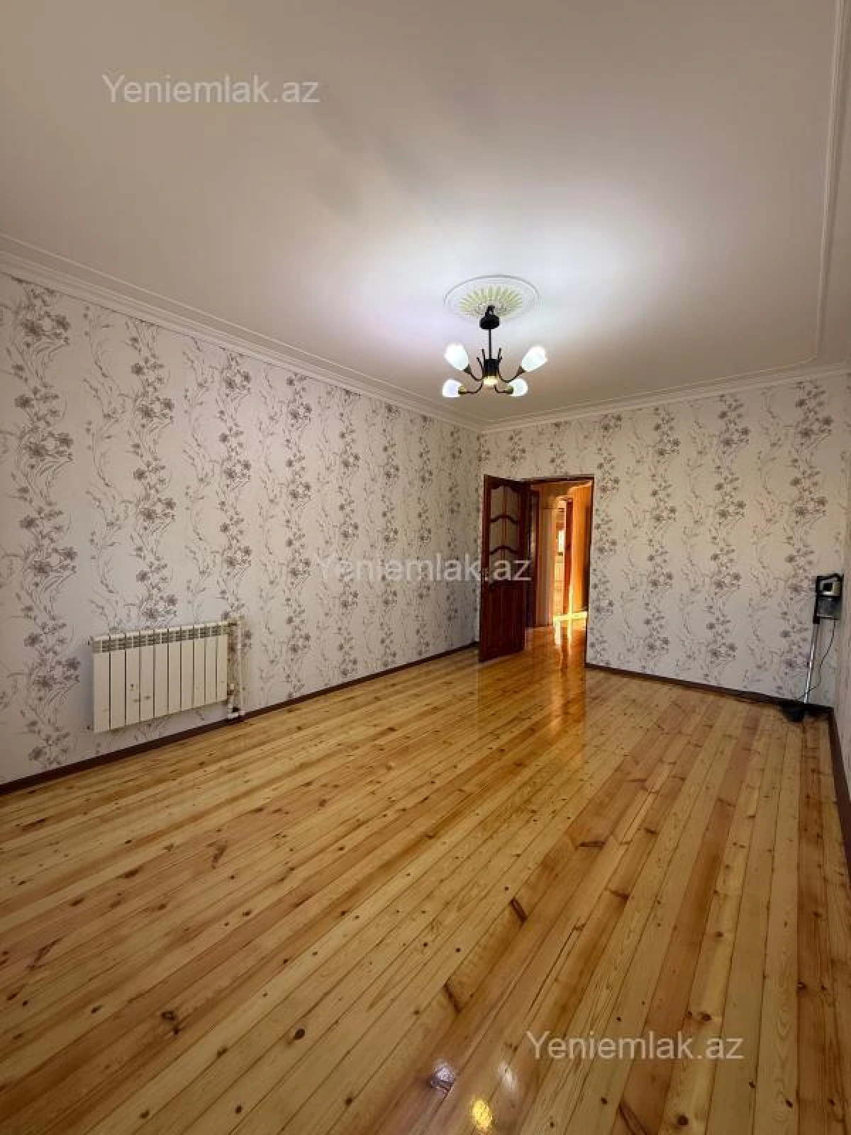 Satılır 3 otaqlı köhnə tikili 76 m²