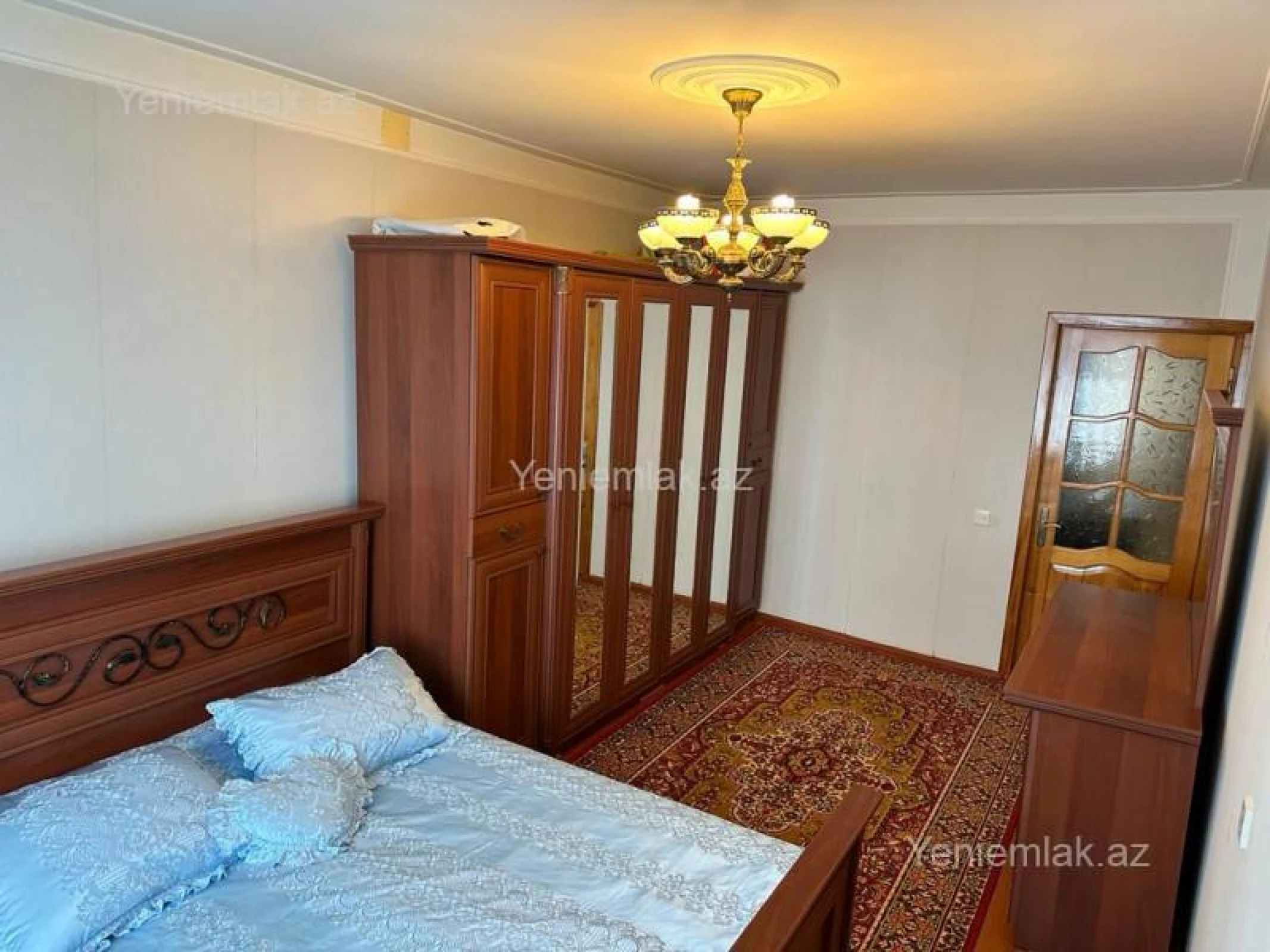 Satılır 4 otaqlı köhnə tikili 110 m²