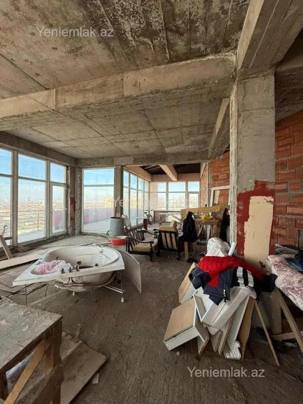 Satılır 4 otaqlı yeni tikili 326 m²
