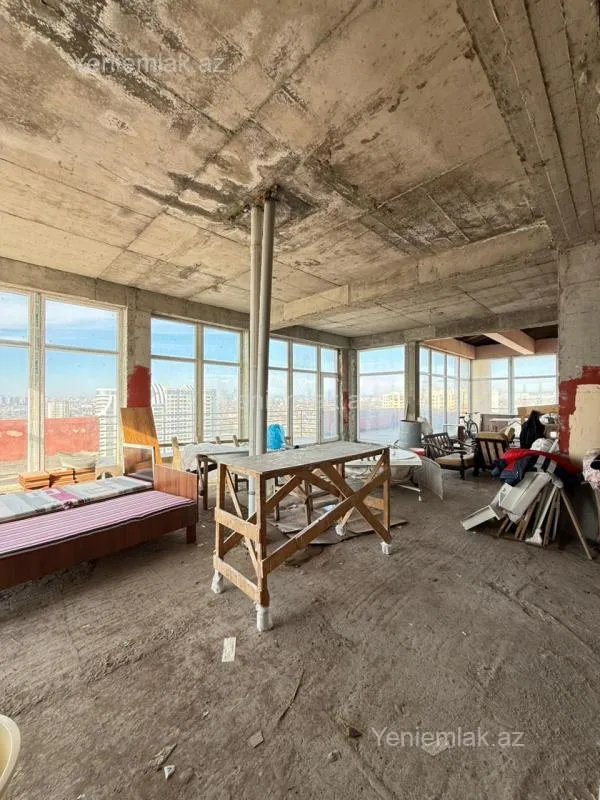 Satılır 4 otaqlı yeni tikili 326 m²