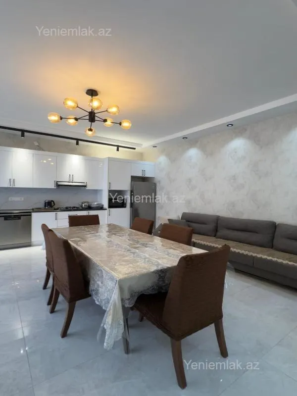 Satılır 5 otaqlı həyət evi 140 m²