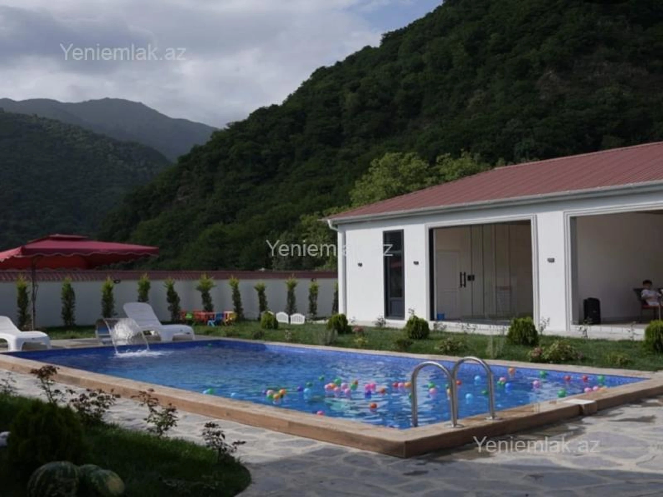 Satılır 5 otaqlı həyət evi 140 m²