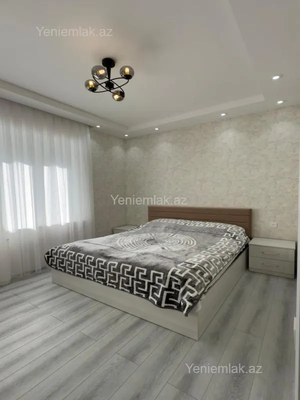 Satılır 5 otaqlı həyət evi 140 m²