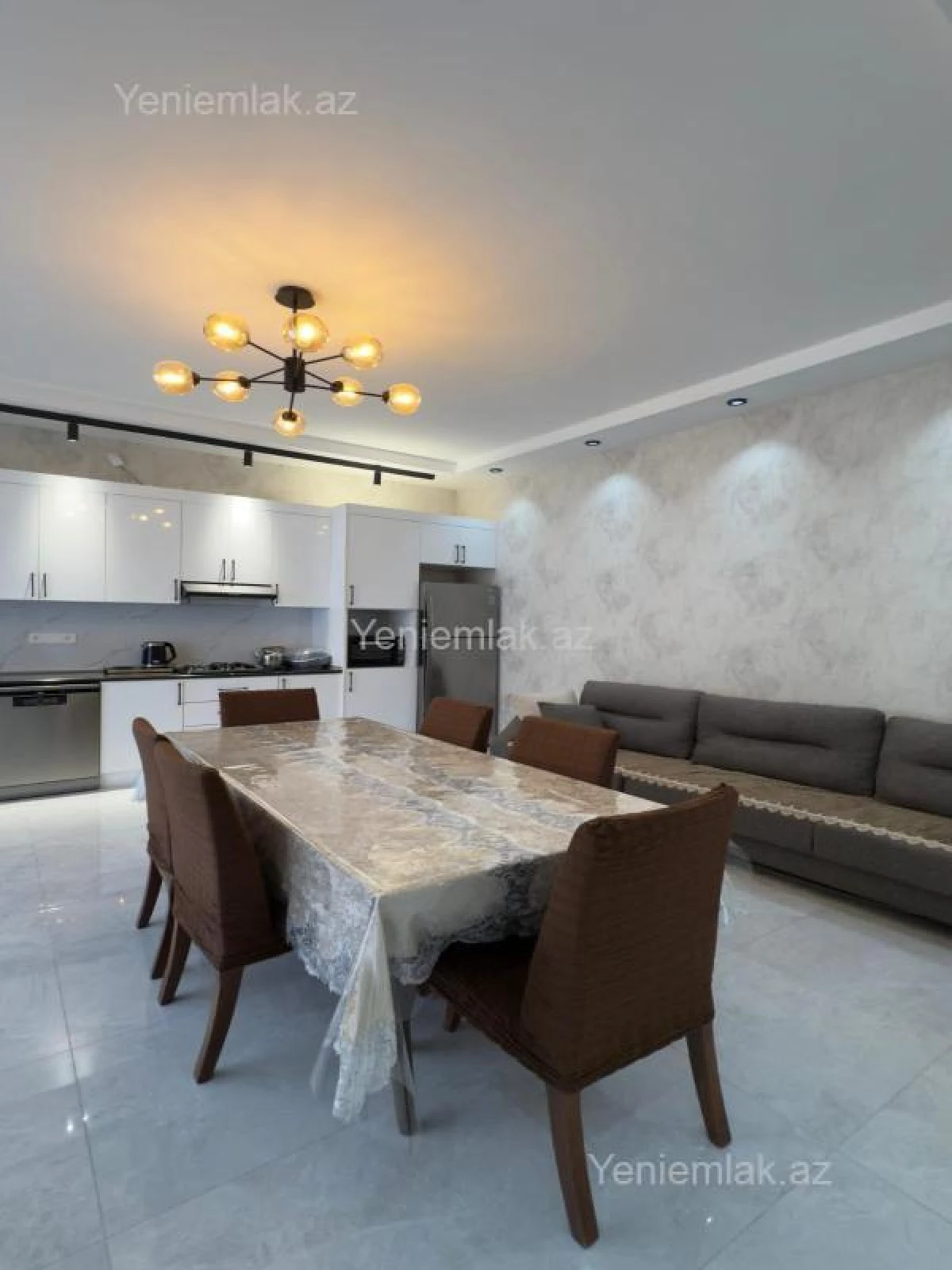 Satılır 5 otaqlı həyət evi 140 m²