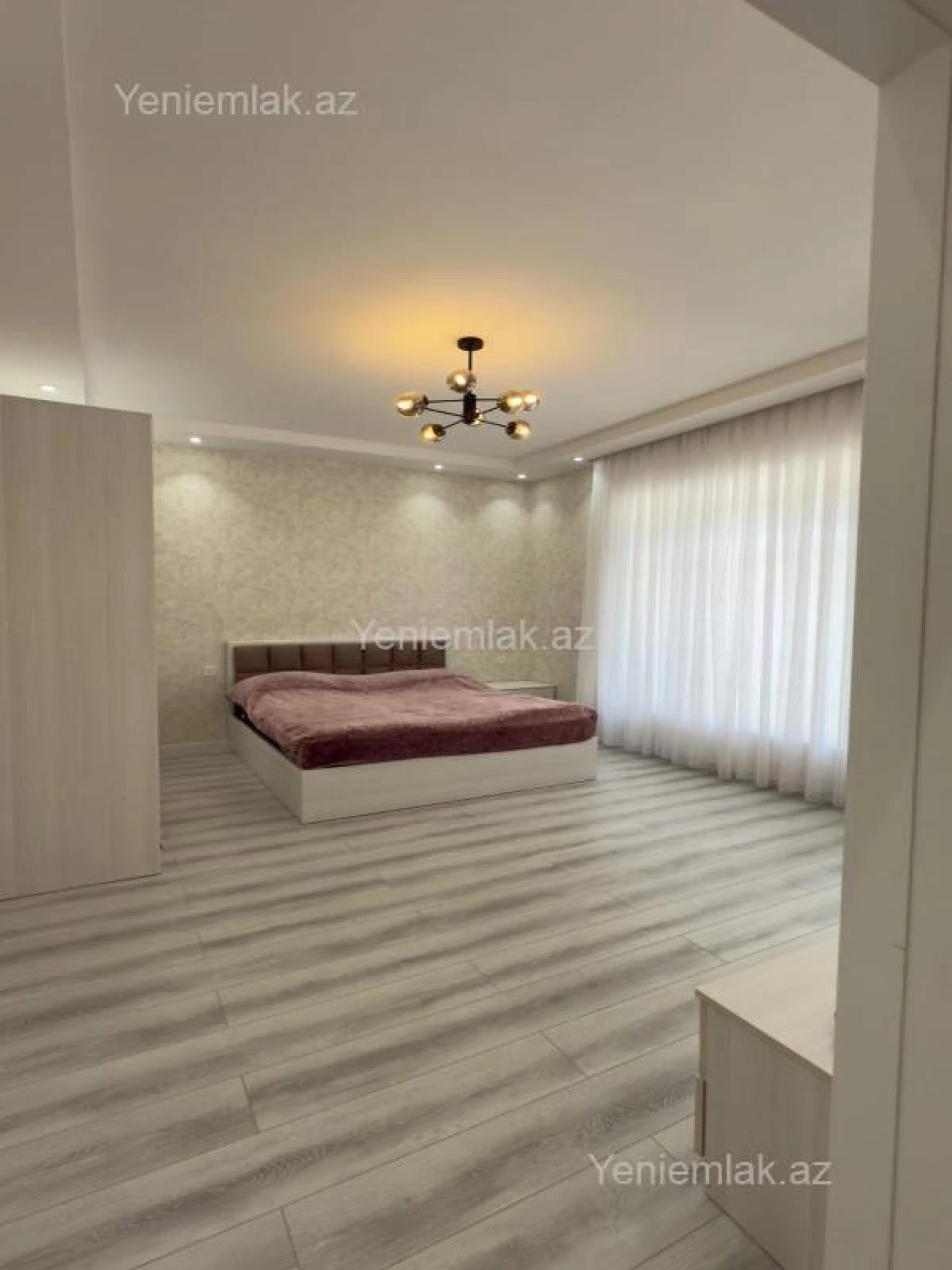 Satılır 5 otaqlı həyət evi 140 m²