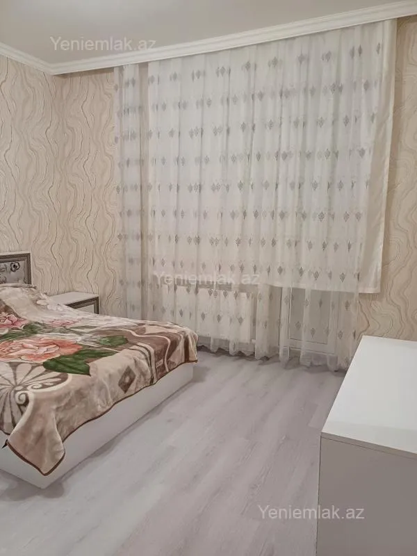 Satılır 2 otaqlı köhnə tikili 65 m²