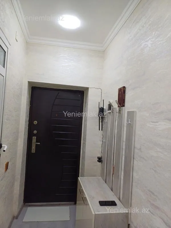 Satılır 2 otaqlı köhnə tikili 65 m²