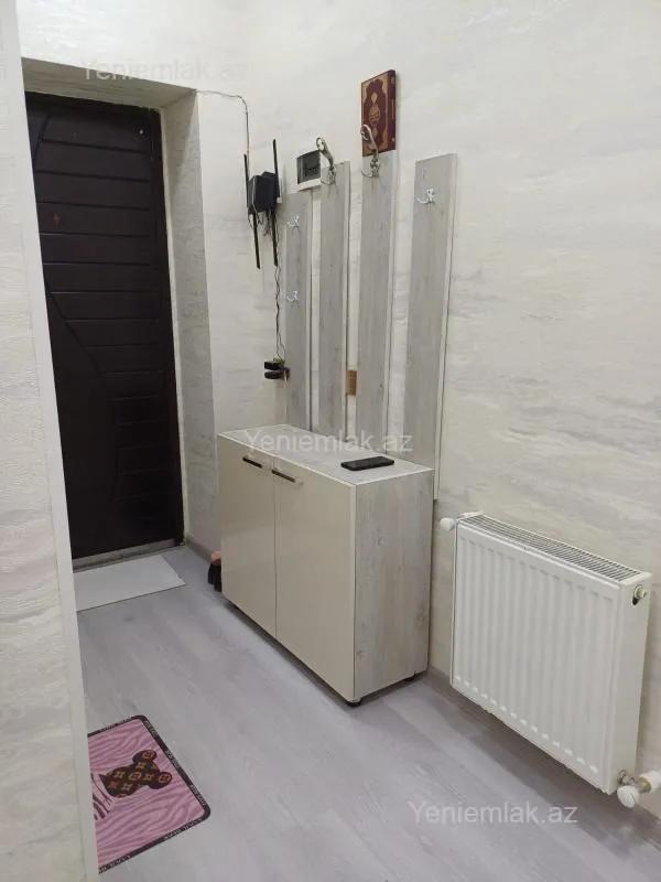 Satılır 2 otaqlı köhnə tikili 65 m²
