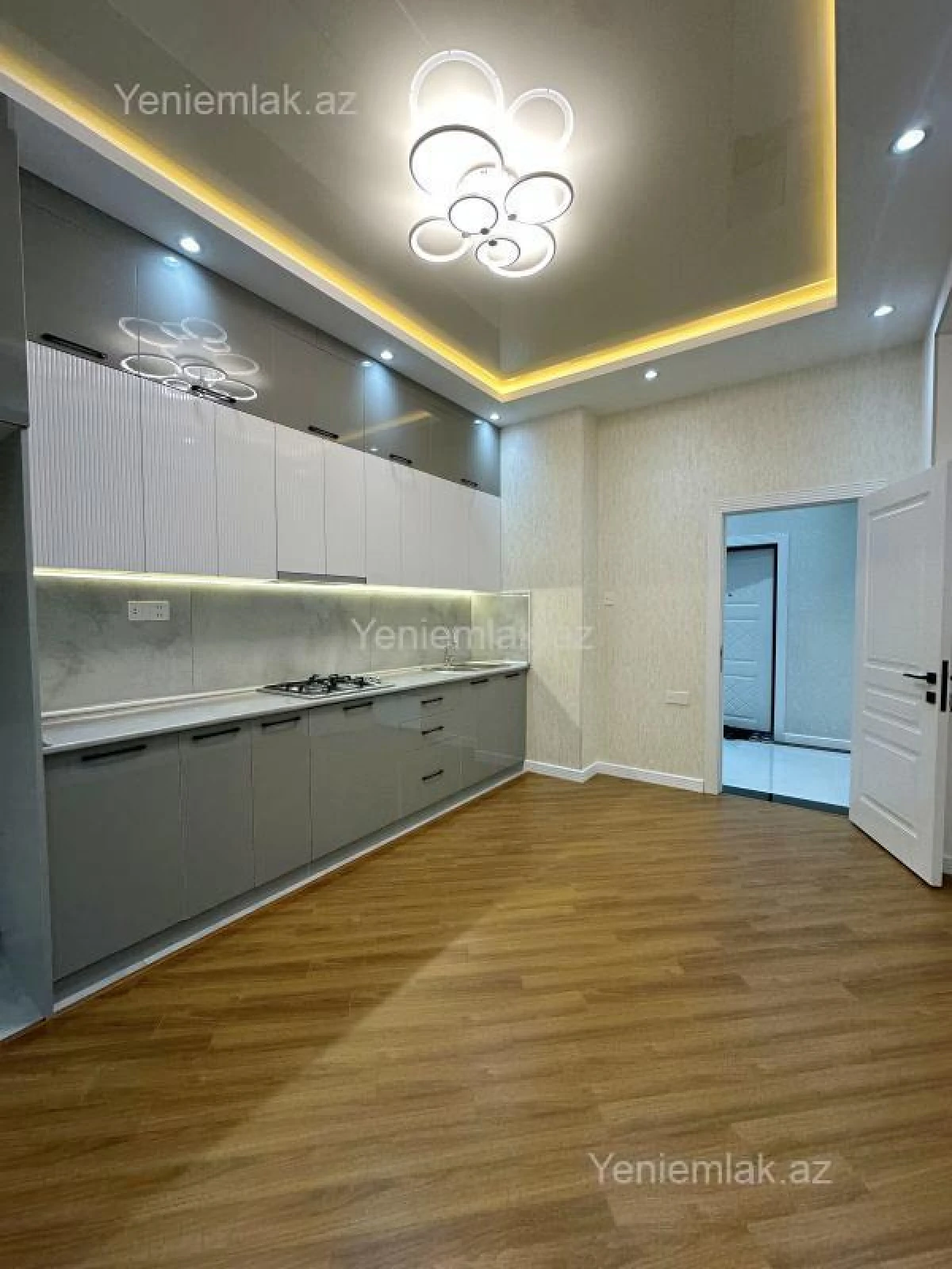 Satılır 2 otaqlı yeni tikili 85 m²