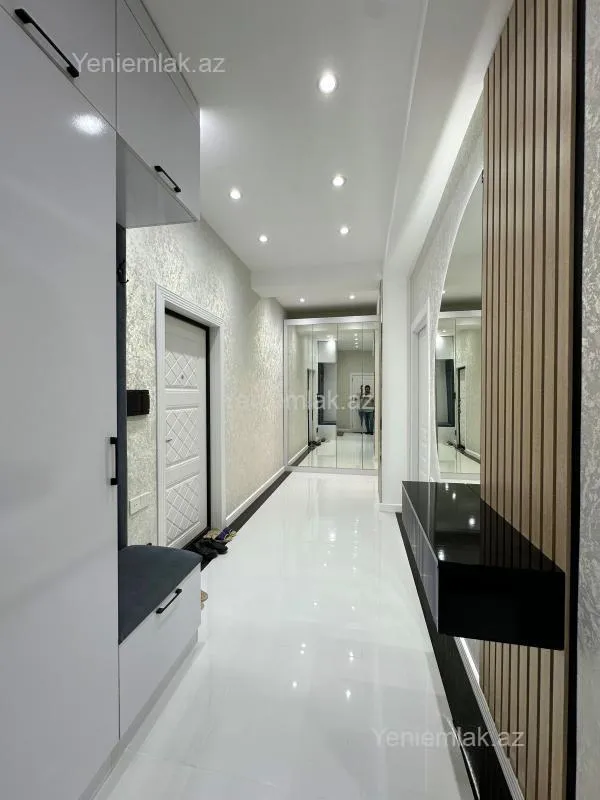 Satılır 2 otaqlı yeni tikili 85 m²