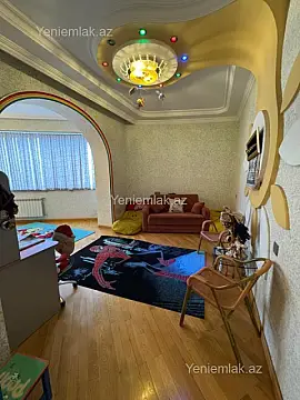Satılır 4 otaqlı yeni tikili 185 m²