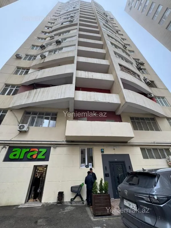 Satılır 4 otaqlı yeni tikili 185 m²